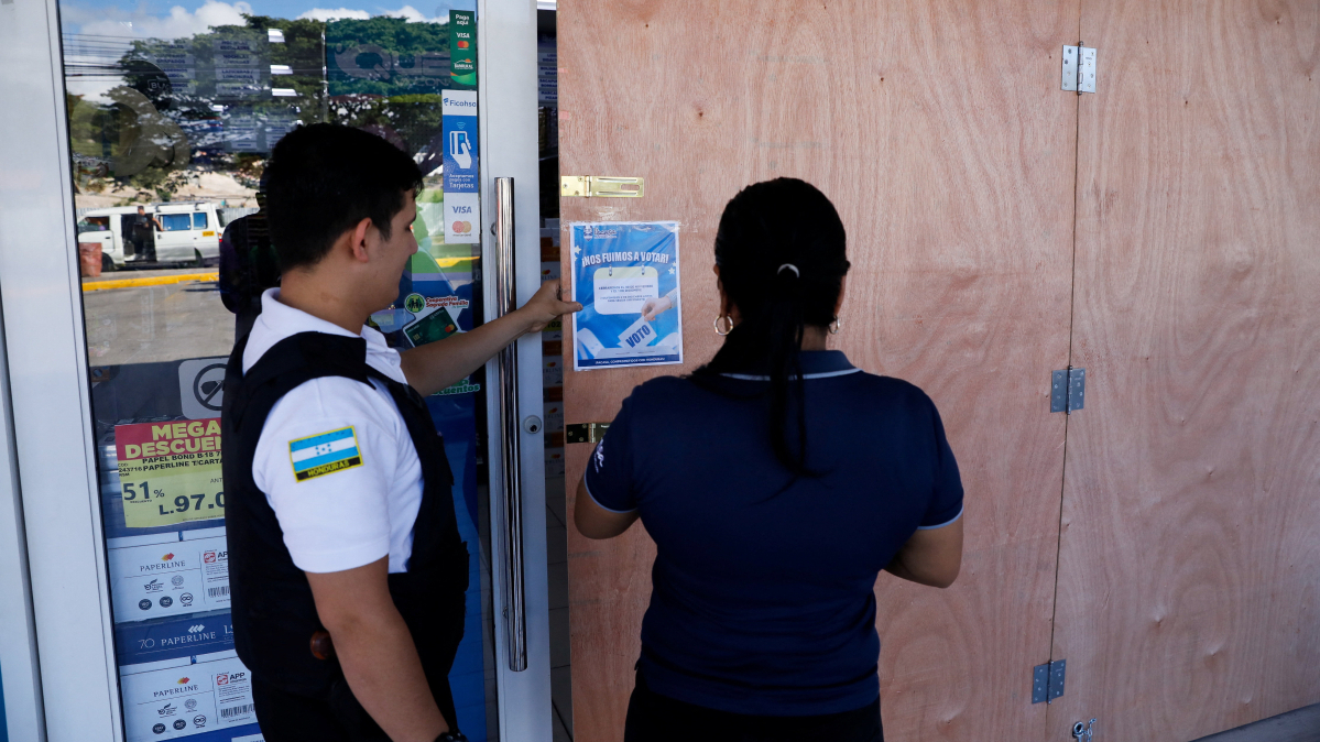 Hondurans head to the polls amid tight presidential race and security concerns