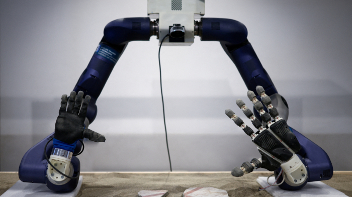 Putting Pompeii's pieces together, with the help of a robot