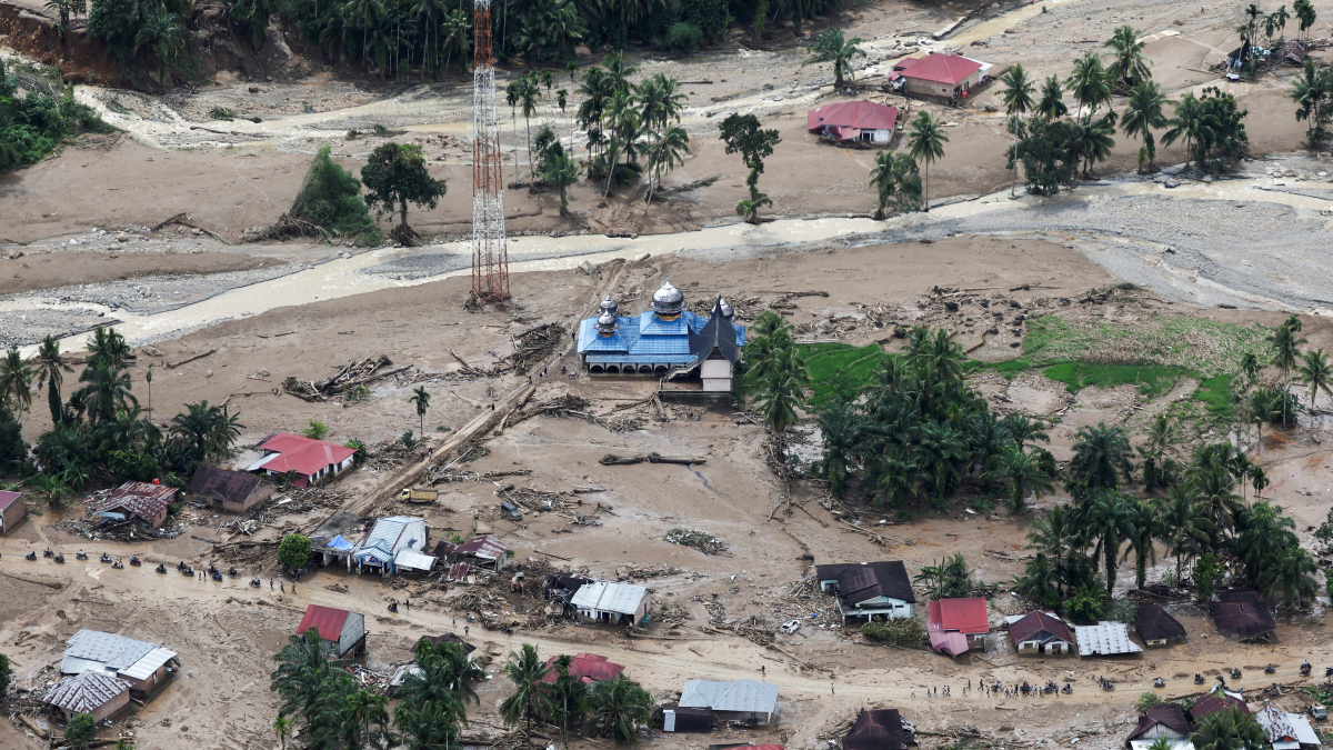 Over 600 dead and millions affected as tropical storm batters Southeast Asia