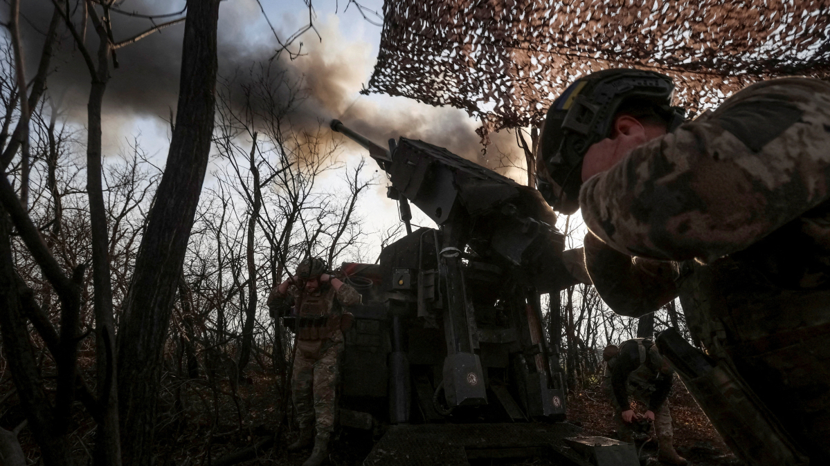 Russia and Ukraine claim 'gains' in accounts of Pokrovsk fighting