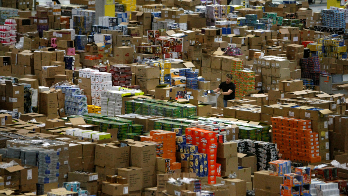 Cyber Monday sales surge as Amazon pushes AI shopping and deep discounts
