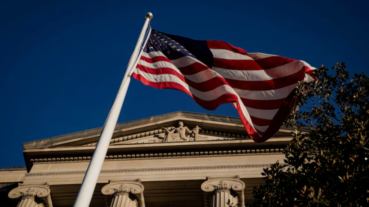 U.S. to lower tariffs on South Korean autos to 15% effective Nov 1, Lutnick says
