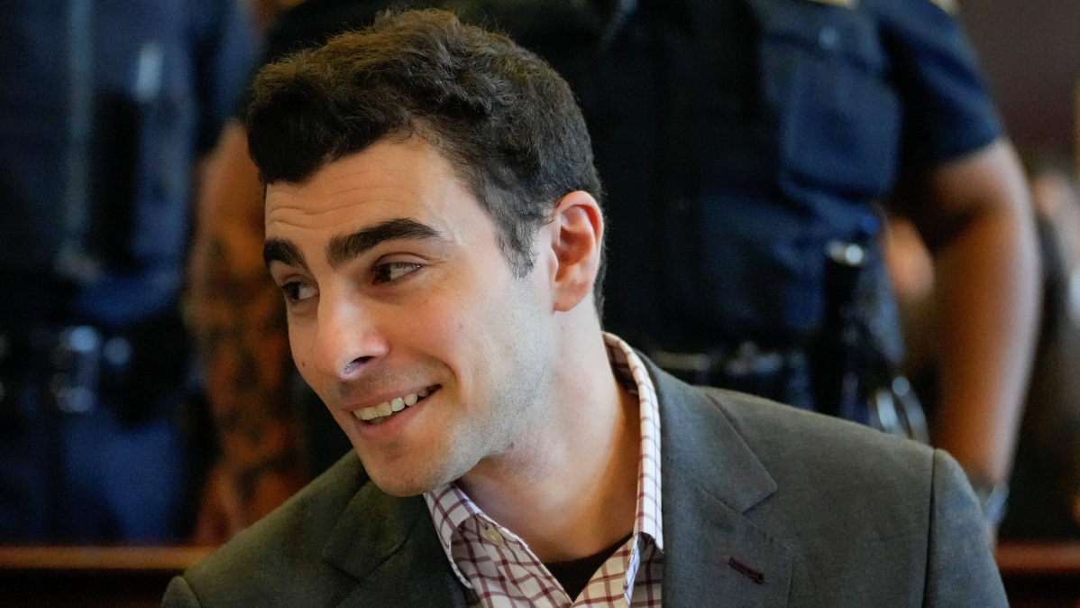 Guard testifies Luigi Mangione admitted carrying 3D-printed gun