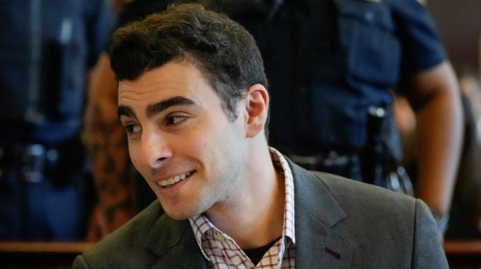 Guard testifies Luigi Mangione admitted carrying 3D-printed gun