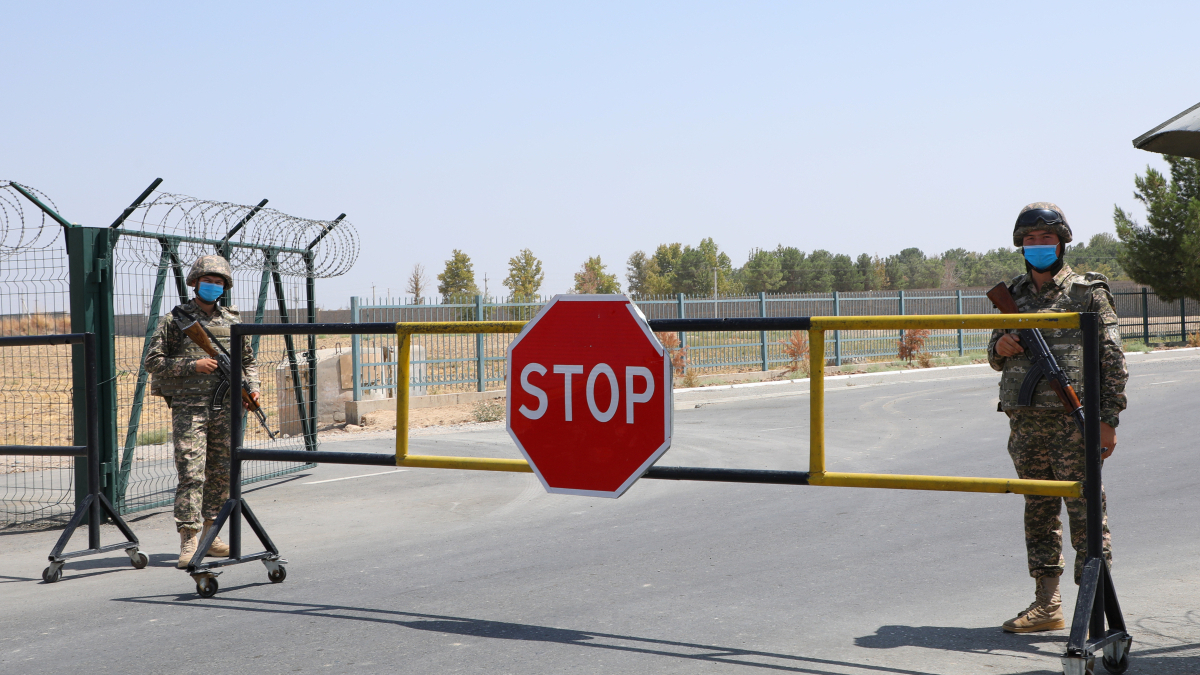 Uzbekistan reopens border with Afghanistan for first time since 2021