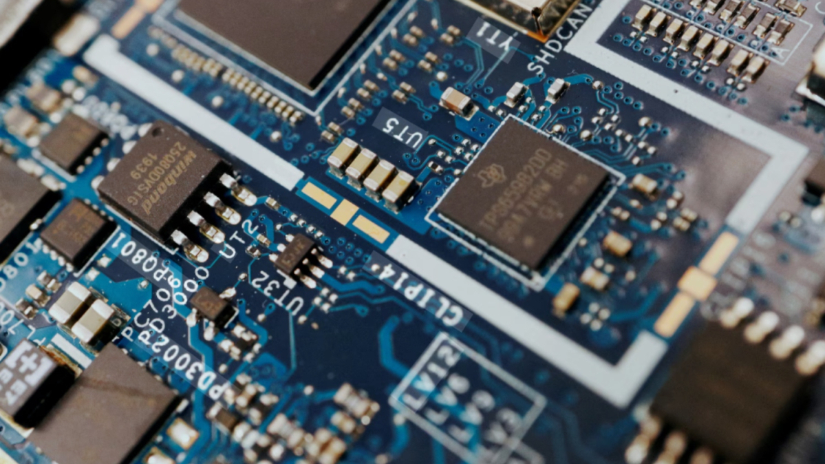 U.S. Senators unveil bill to keep Trump from easing curbs on AI chip sales to China