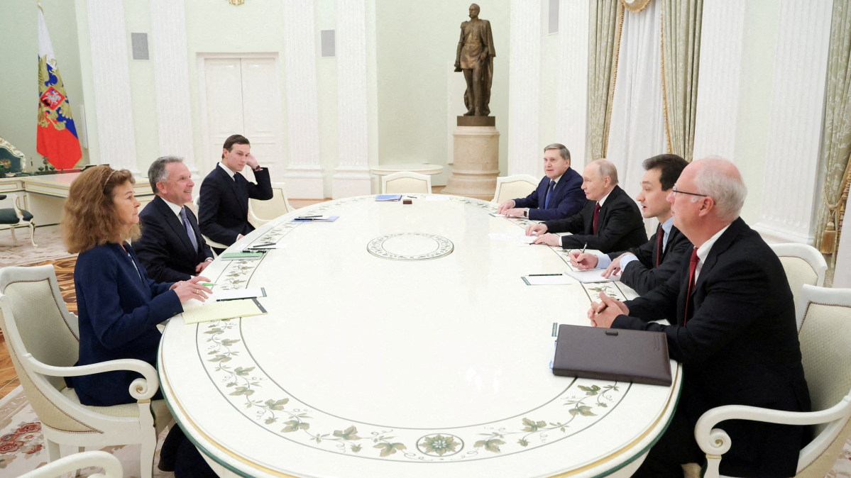 Kremlin signals optimism following high-stakes peace talks with Trump envoys