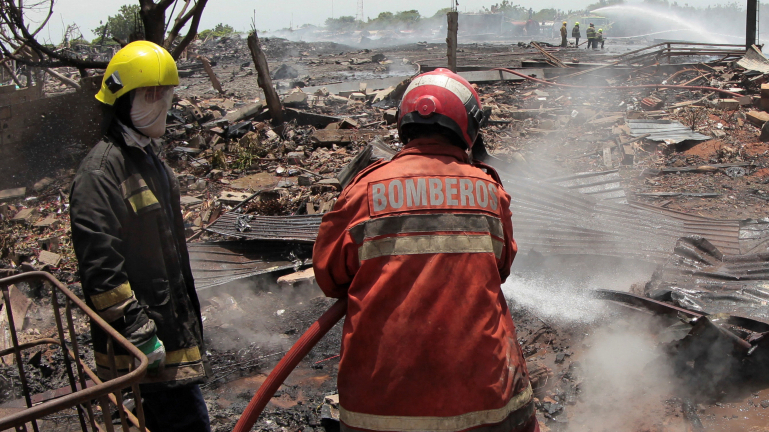 Ten dead in Peru karaoke bar explosion