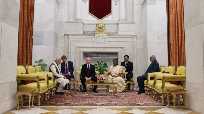 Putin concludes India visit with pledges to boost trade and defence ties