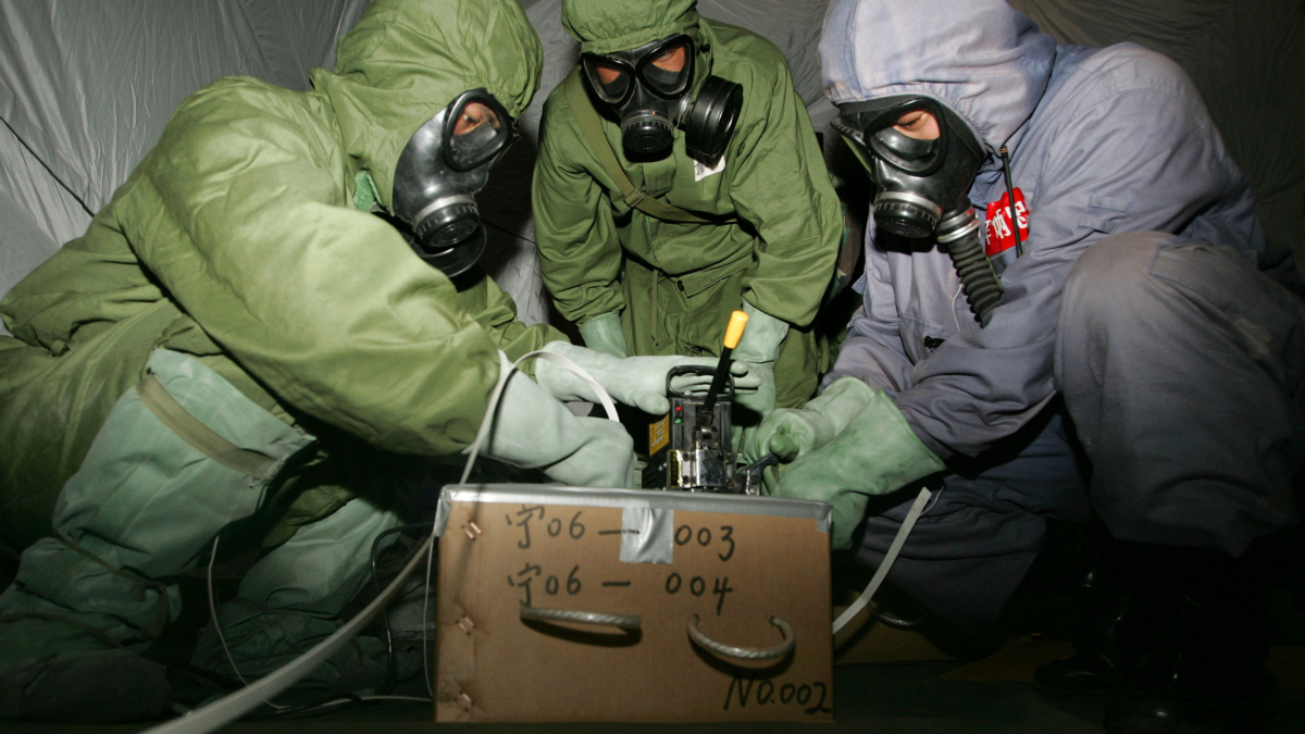 China presses Japan to accelerate destruction of abandoned chemical weapons