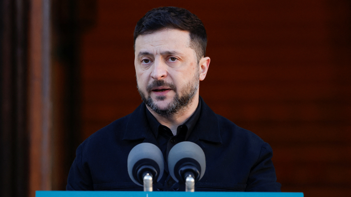 Zelenskyy set for London talks as U.S. peace push deepens