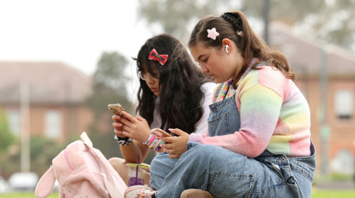 Australian teens face ‘cold turkey’ summer as social media ban kicks in
