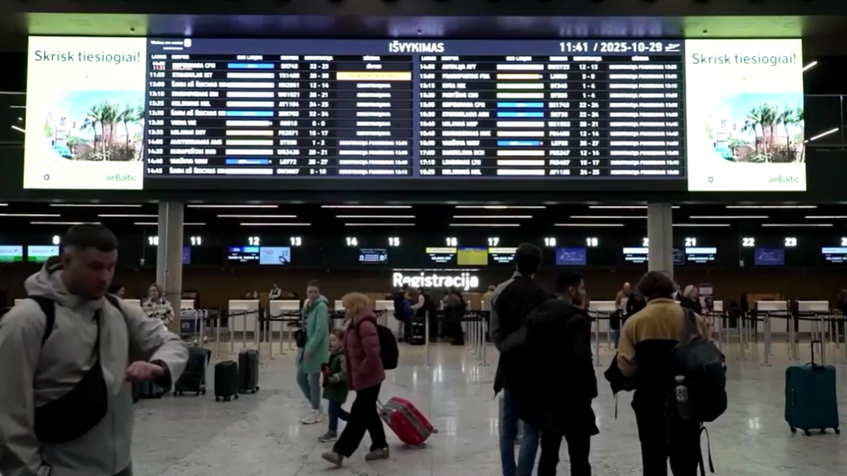 Lithuania declares state of emergency over smuggler balloons from Belarus