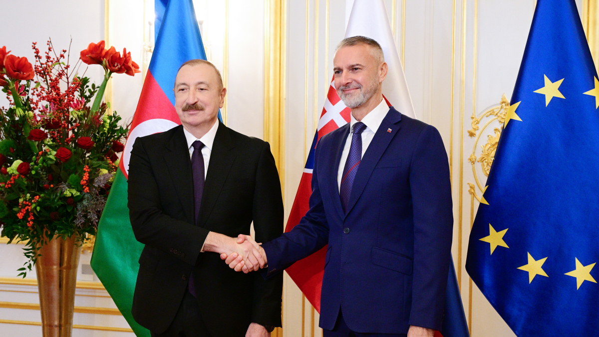 President Ilham Aliyev holds talks with Slovak Speaker Richard Raši in Bratislava