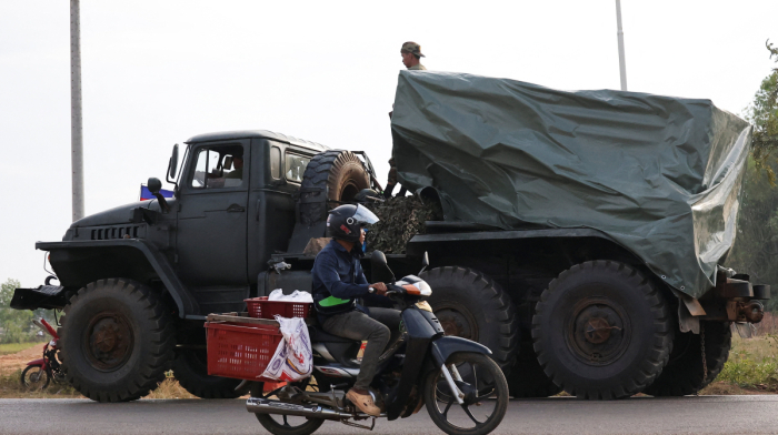 Trump says to make phone call to stop Thai-Cambodia fighting