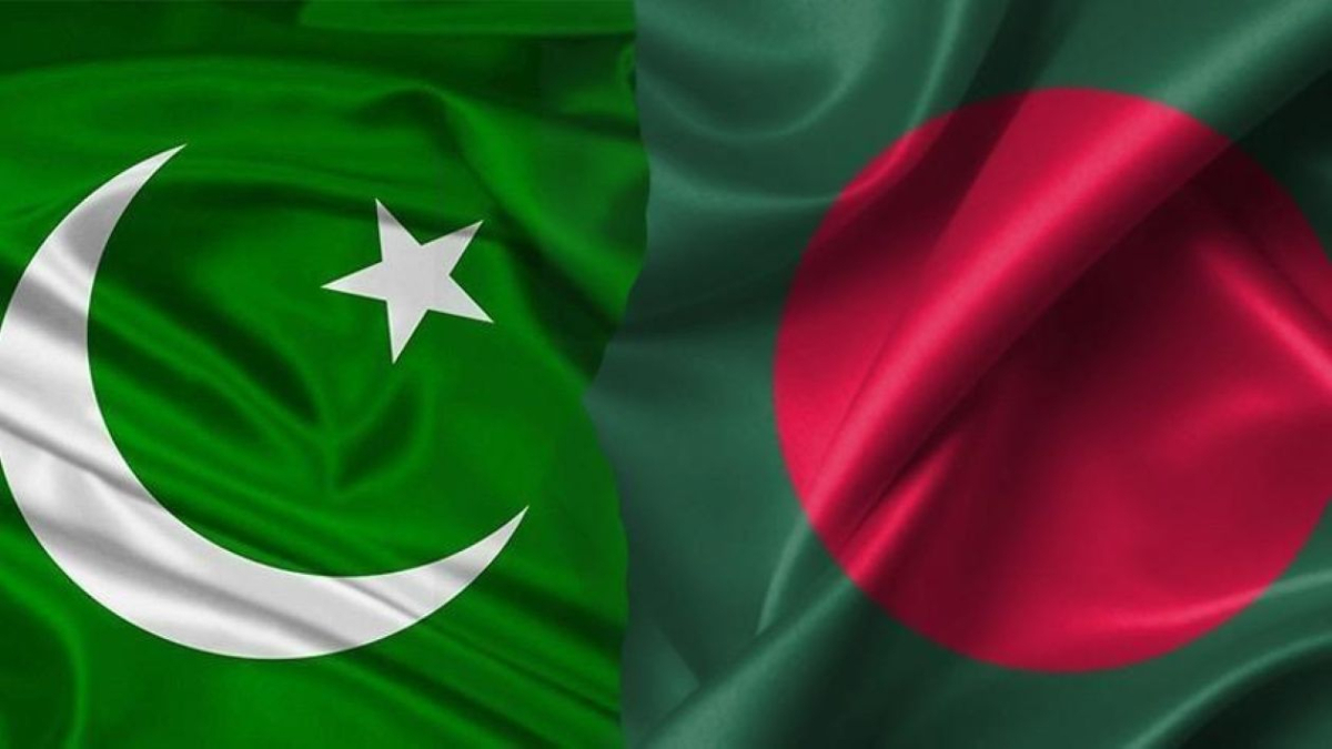 Pakistan signals openness to regional bloc with Bangladesh