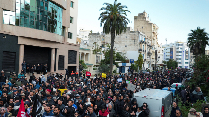 Clashes erupt in central Tunisia after death following police chase