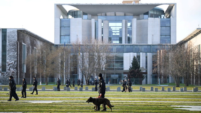 Berlin hosts U.S.-Ukraine talks on Washington-backed peace plan