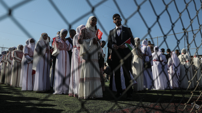 Gaza mass wedding: 203 couples tie the knot amid ceasefire