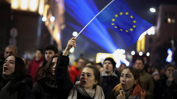 Bulgarians protest against outgoing government over corruption