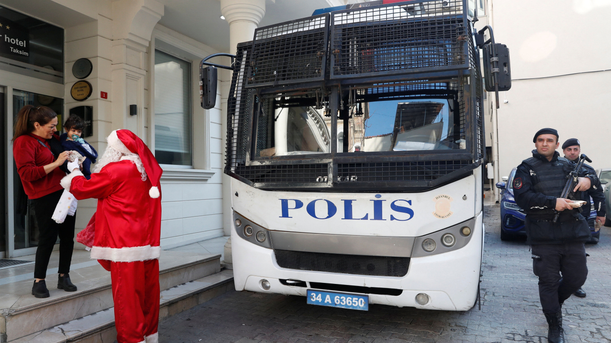 Türkiye detains 115 suspected Islamic State members over planned attacks