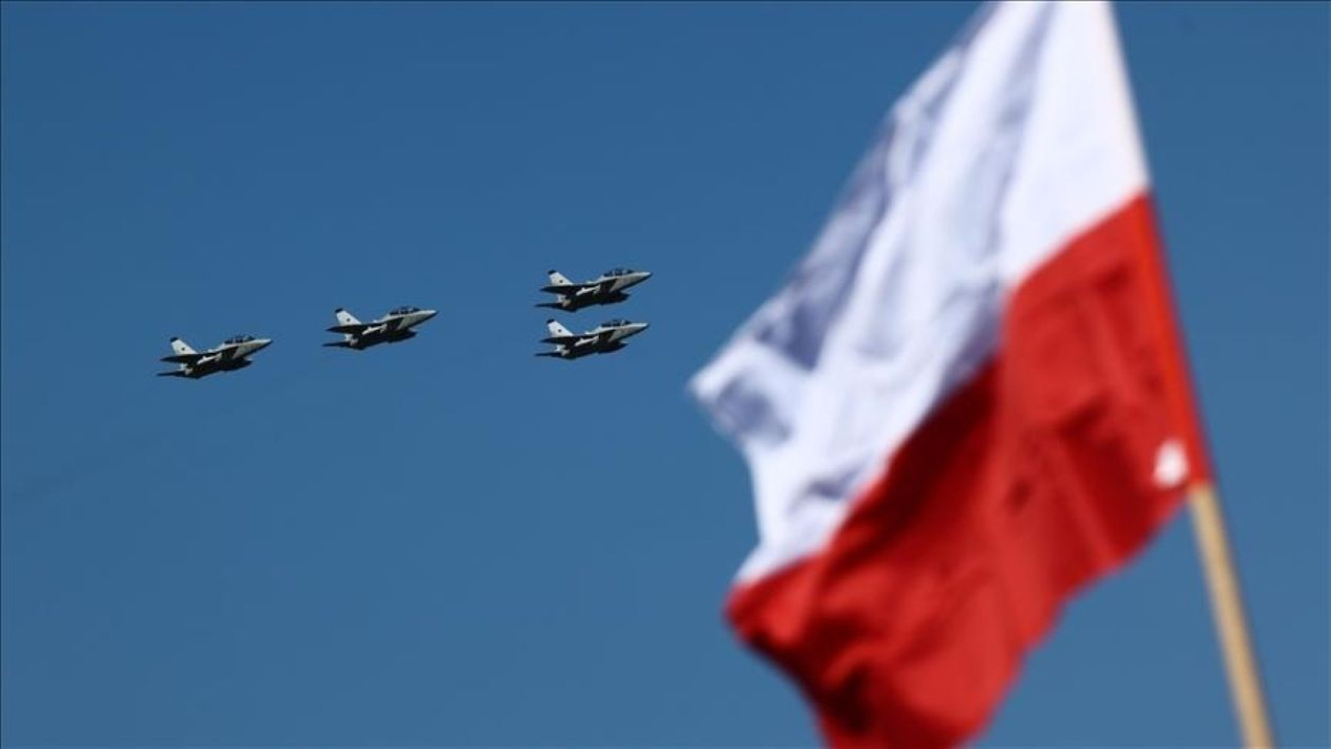 Poland intercepts Russian plane
