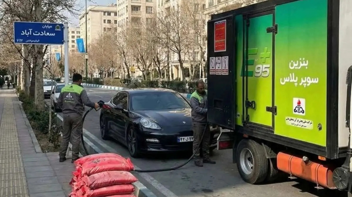 Iran begins trial vending of premium gasoline at market price