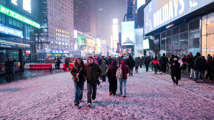 New York declares state of emergency as heavy snow disrupts north-east U.S. travel