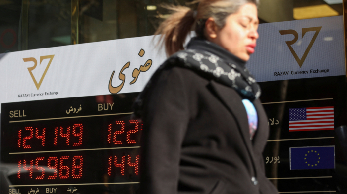 Fatal clashes as protests over Iran’s economic crisis intensify