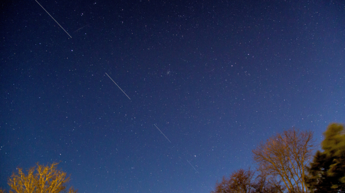 SpaceX to lower 4,400 Starlink satellites in 2026