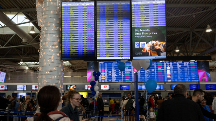 Greece flights halted after air traffic radio blackout