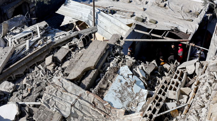 Israeli air strikes in Gaza and Lebanon test fragile ceasefires