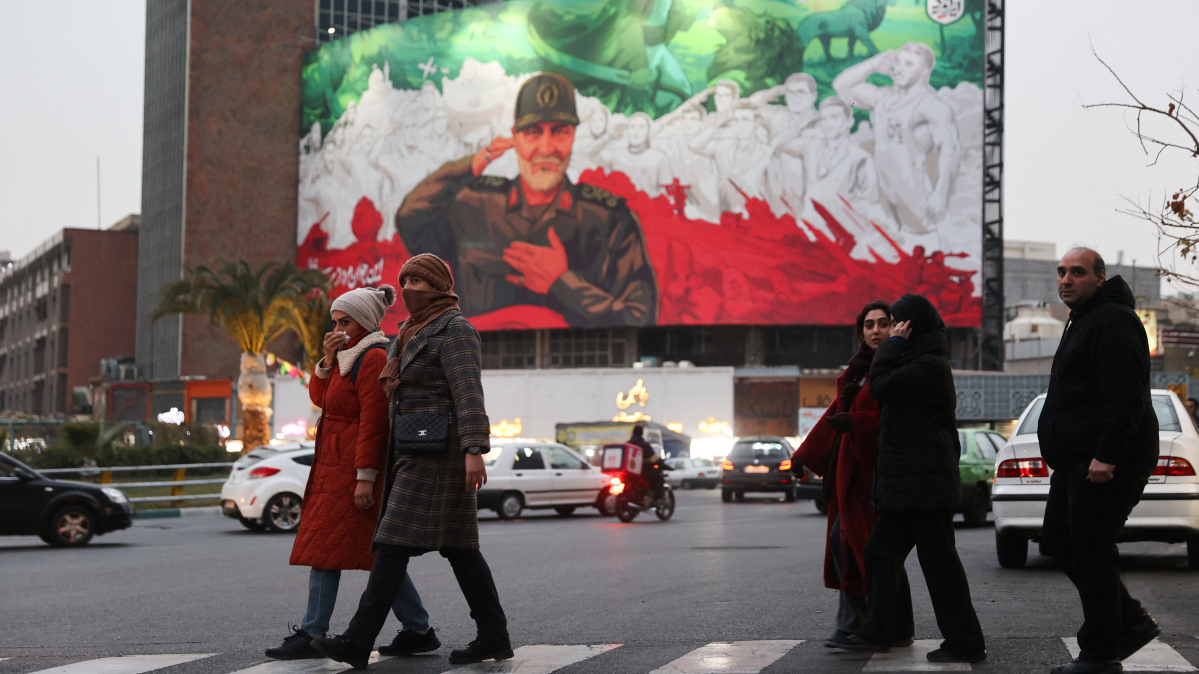 Iran protests escalate as top judge warns of 'no leniency'
