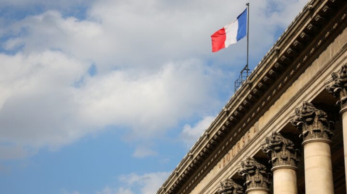 How does the Paris venue reflect Europe's role in Ukraine talks?