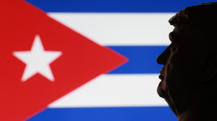 Trump urges Cuba to strike deal with U.S., warns of oil and money cutoff