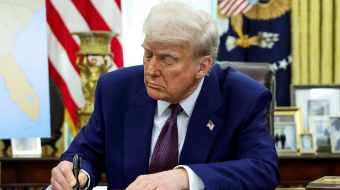 Trump threatens 25% U.S. tariff on countries trading with Iran