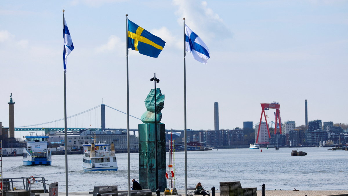 Finland, Sweden push for stricter economic sanctions on Russia