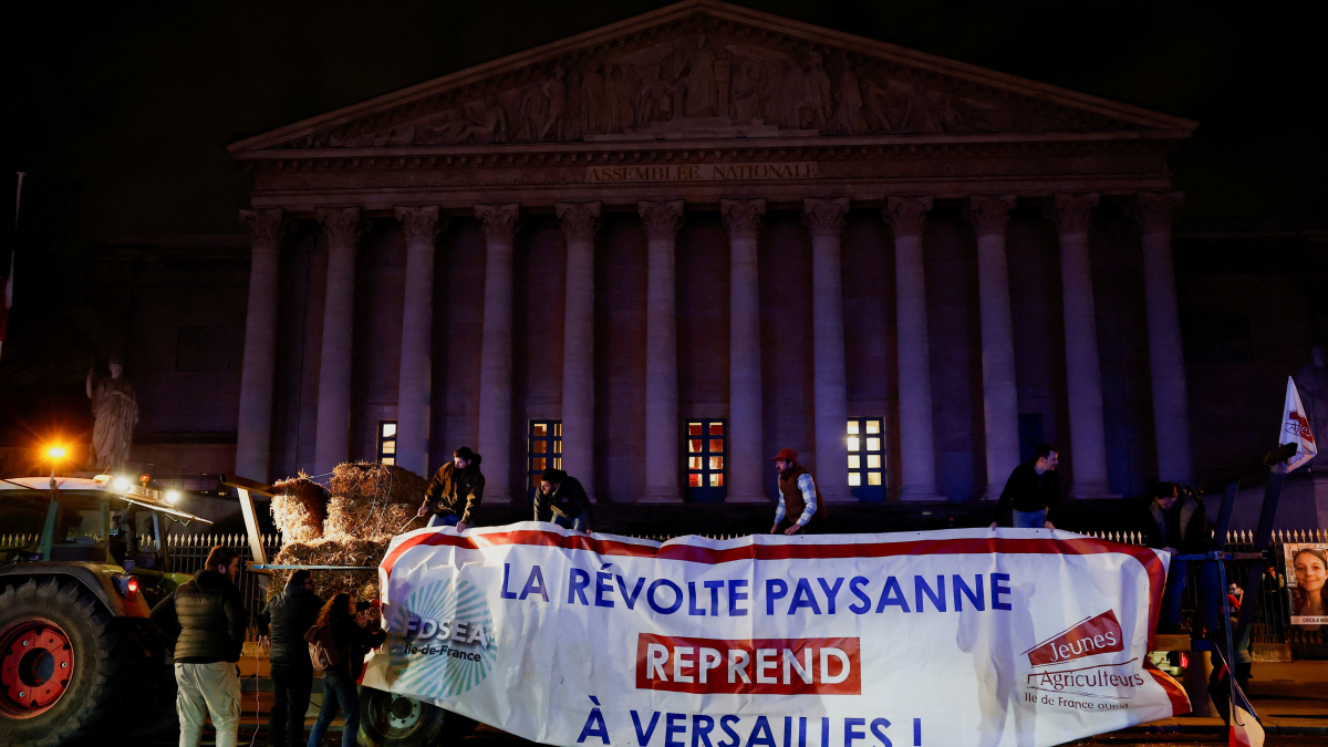 French farmers stage new Paris protest against EU-Mercosur trade deal