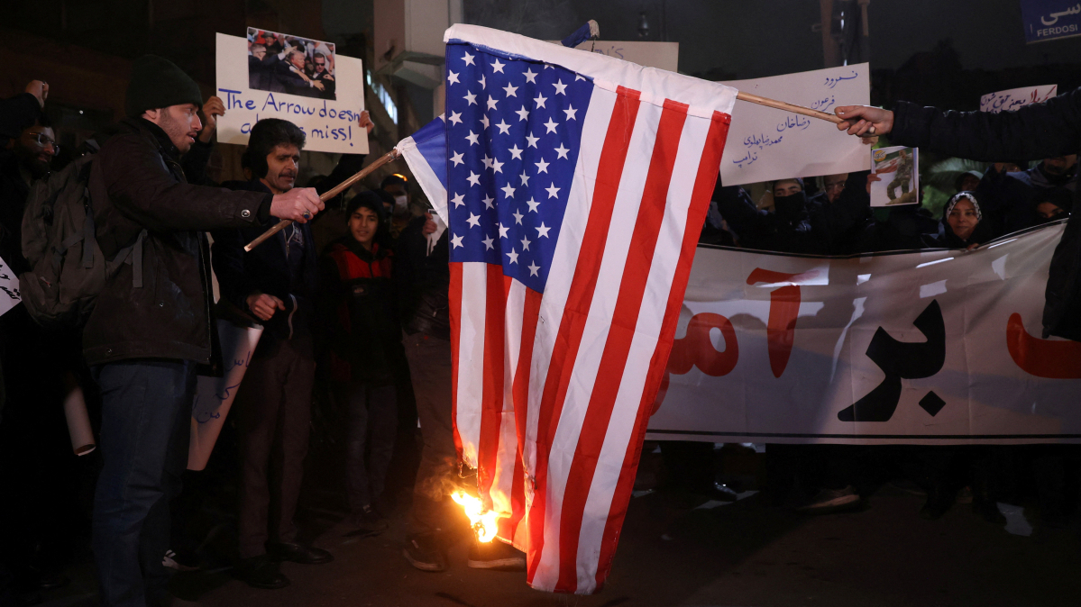 U.S. and UK pull staff from Qatar air base as tensions rise in Iran