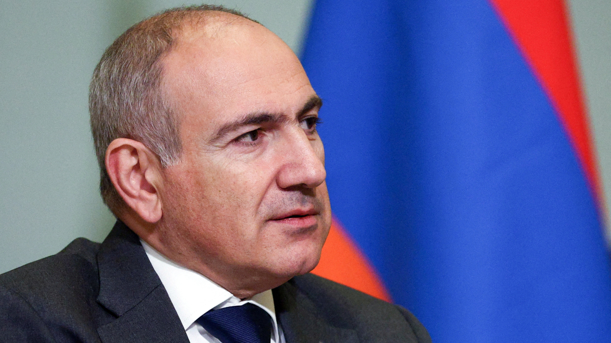 Armenia's Pashinyan asks Russia to repair its rail links to Azerbaijan, Türkiye