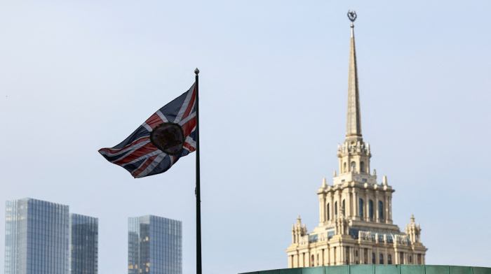 Russia expels British diplomat for alleged spying, London mulling response