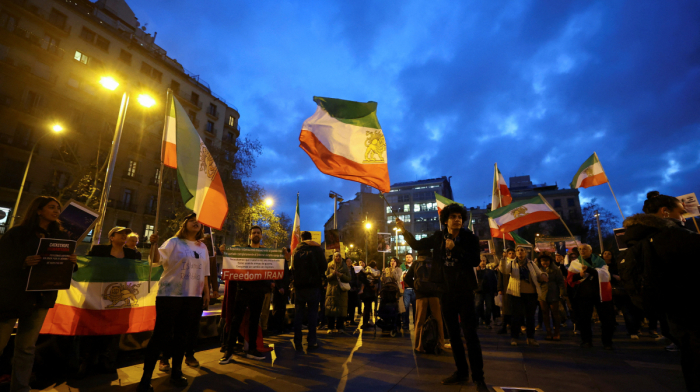 The White House says Iran halts 800 planned executions amid protests