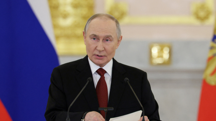 Kremlin sees win in European calls for Putin talks