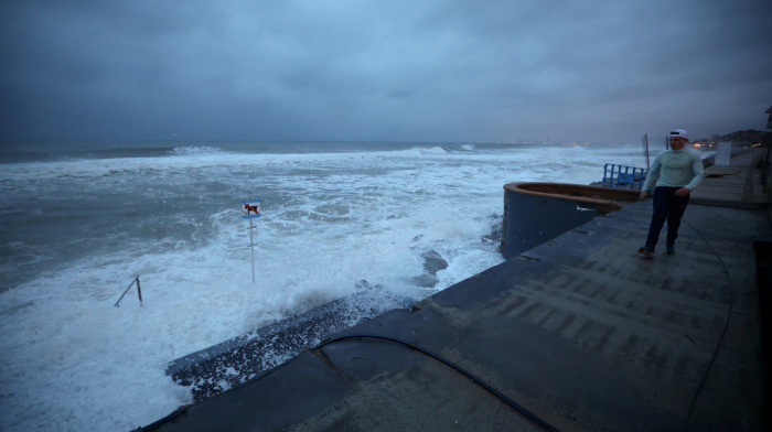 Storms trigger delays and port shutdowns across Europe