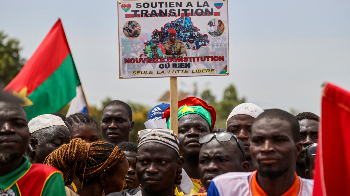 Burkina Faso dissolves political parties