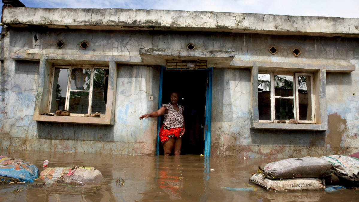 Severe floods displace nearly 400,000 in Mozambique, says UNHCR