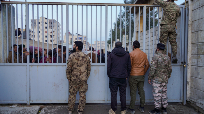 Lebanon to hand over more than 300 Syrian prisoners to Damascus