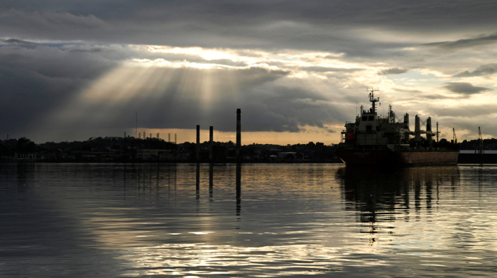 Trump says U.S. may ‘work a deal’ on Cuba after oil tariff threat