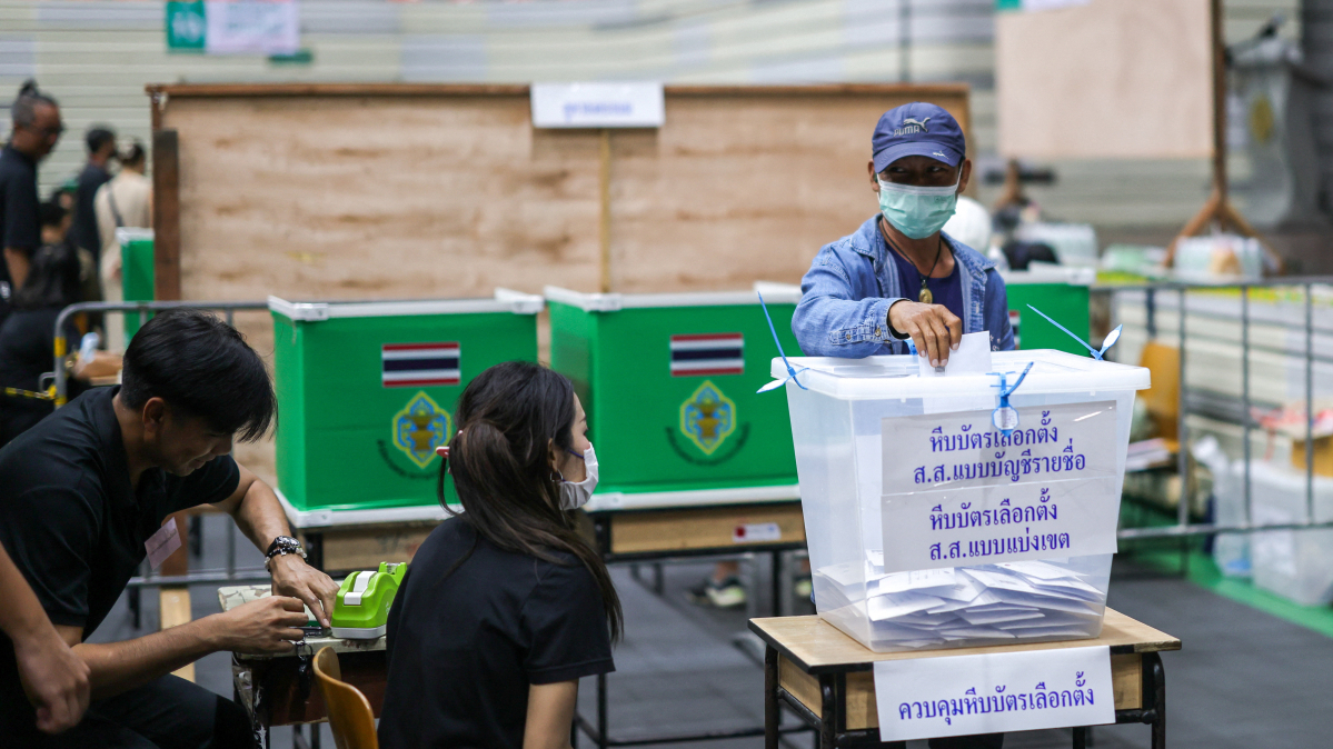 Early voting opens in Thailand with complaints over election irregularities