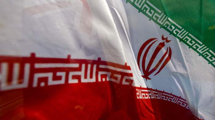 A U.S. strike on Iran would trigger cross-border retaliation and regional war, expert warns